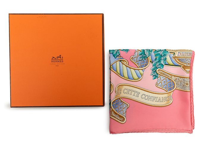 Pañuelo de seda Hermès Europe Rosa 90 - vista 8