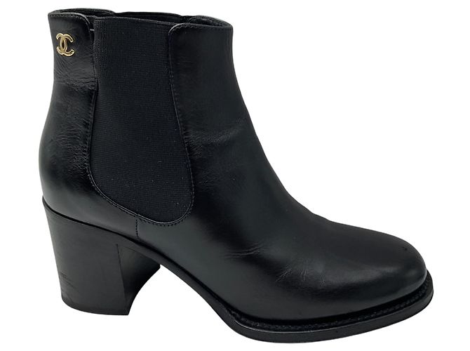 Botines de piel Chanel Black / Gold CC Logo Negro - vista 2