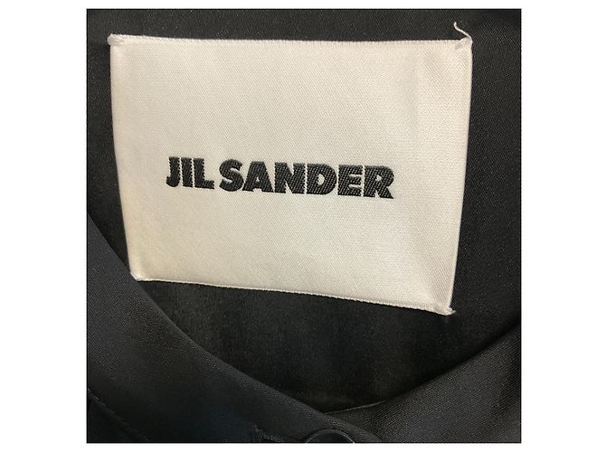 Jil Sander schwarze Bluse mit Rüschen und Knopfleiste - Ansicht 4