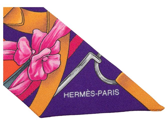 Pañuelo Twilly de seda Hermès Grand Manege Fleuri Amarillo - vista 2