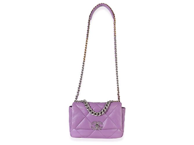 Borsa a patta Chanel 19 Medium in pelle d'agnello matelassé viola Porpora - vista 5