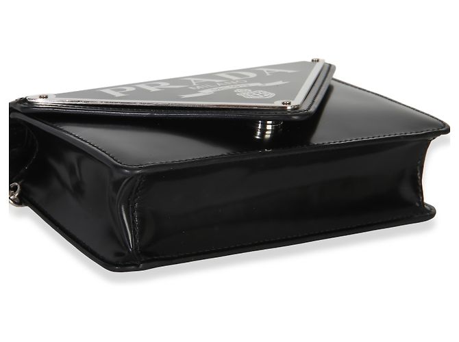 Bolso bandolera Prada de piel Spazzolato negra con placa de logo triangular y solapa Negro - vista 7