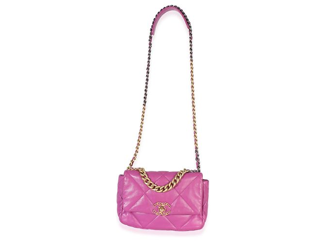Borsa a patta Chanel 19 Medium in pelle d'agnello matelassé viola Porpora - vista 5