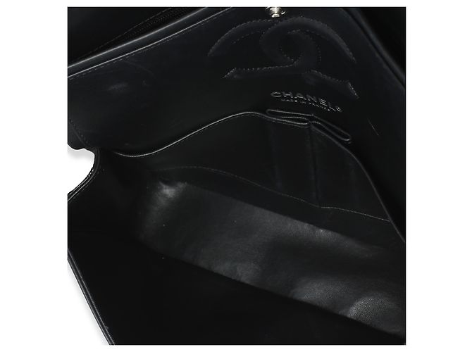 Gabrielle Borsa Chanel So Black Quilted Patent Medium Classic Double Flap Bag Nero - vista 5
