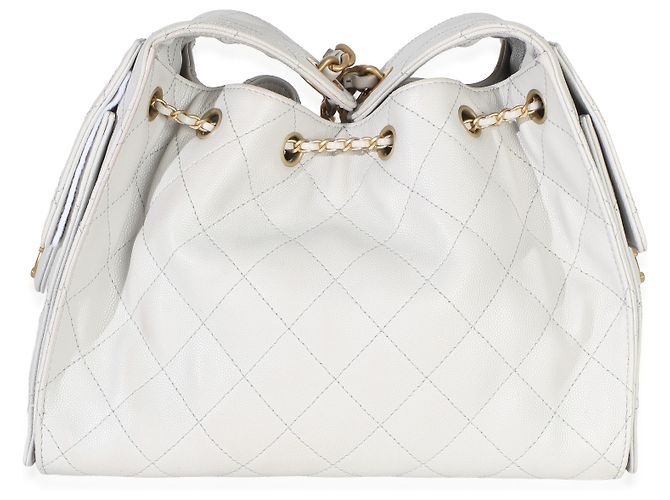 Gabrielle Chanel Small Chanel 25 Hobo aus gestepptem Caviar-Leder in Hellgrau Braun - Ansicht 2