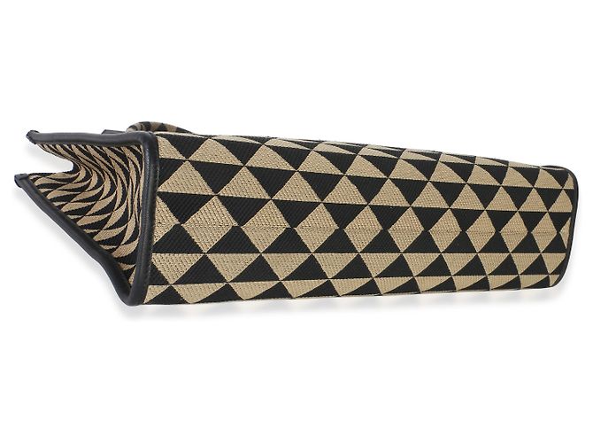 borsa Tote Grande Prada in Jacquard Saffiano Triangolo Symbole Ricamato, Nero e Beige - vista 7
