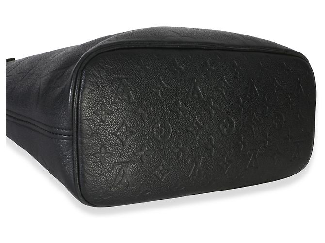 Louis Vuitton Black Giant Monogram Empreinte Neverfull MM Preto - vista 7