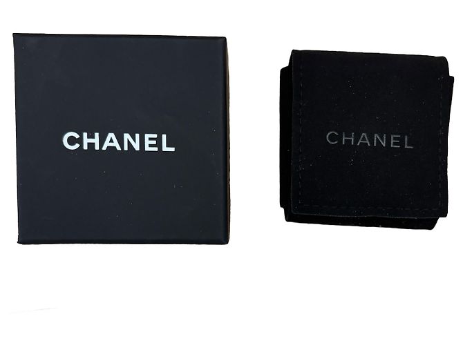 Gabrielle Chanel 2019 Strandregenschirm-Brosche - Ansicht 4