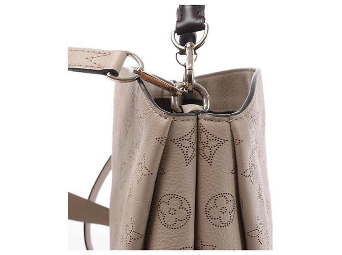 Babylone Borsa 2Way Louis Vuitton Babylon PM Monogram Mahina in Beige M50032 - vista 5