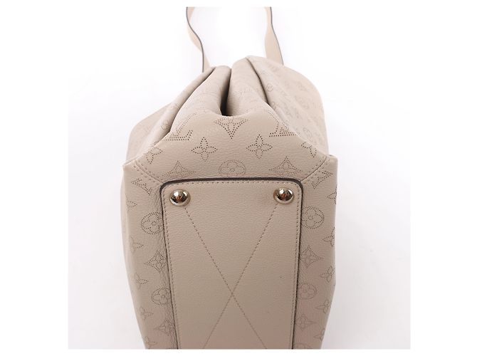 Babylone Borsa 2Way Louis Vuitton Babylon PM Monogram Mahina in Beige M50032 - vista 9