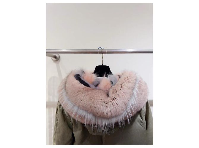 Autre Marque Abrigo de algodón kaki con cuello de piel oversize Multicolor - vista 4