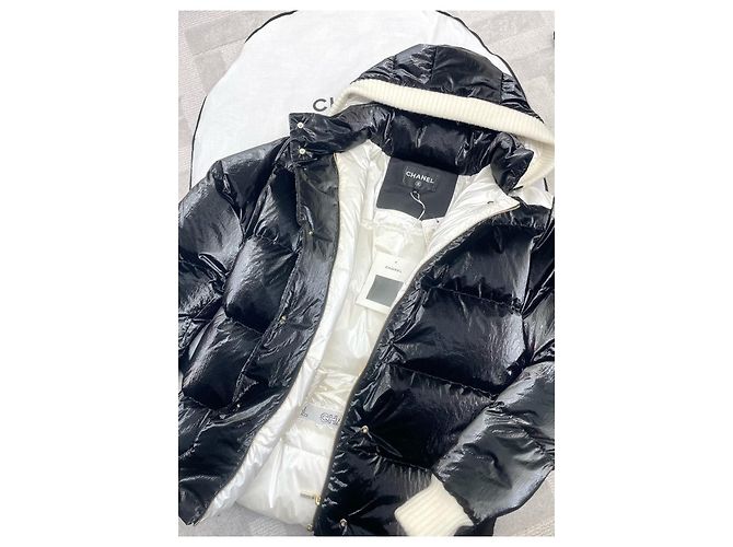 Chanel 25N Down Jacket Black and White Multiple colors - view 8