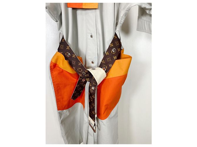 Trench Coats Louis Vuitton Multicolor - vista 3