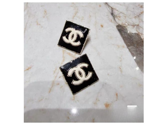 Boucles d'oreilles Chanel en émail noir Multicolore - vue 3