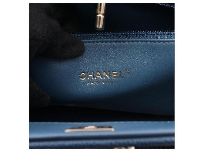 Chanel Business Affinity Matelassé Schultertasche Blau - Ansicht 4