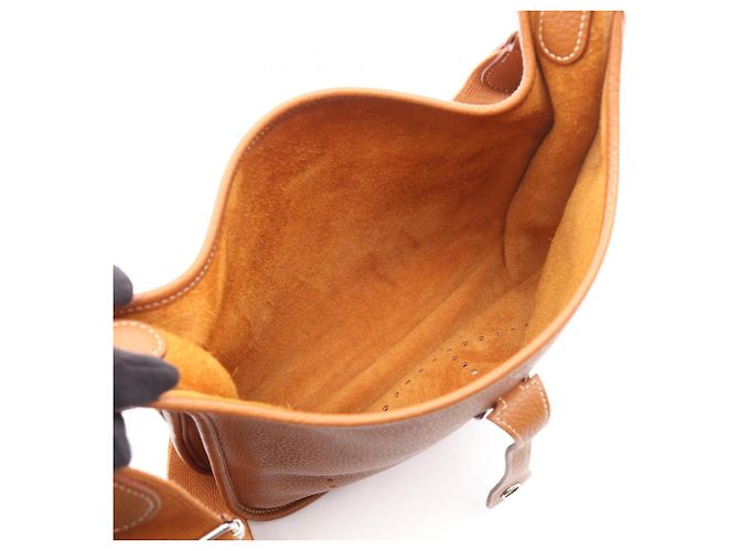 Hermès Borsa a tracolla Hermes Evelyne 3 Trois PM Gold Marrone - vista 3
