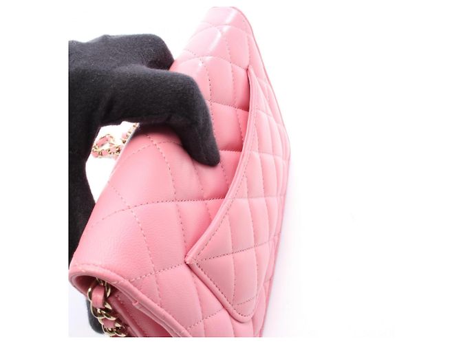 Borsa Chanel Matelassé in pelle d'agnello rosa - vista 6