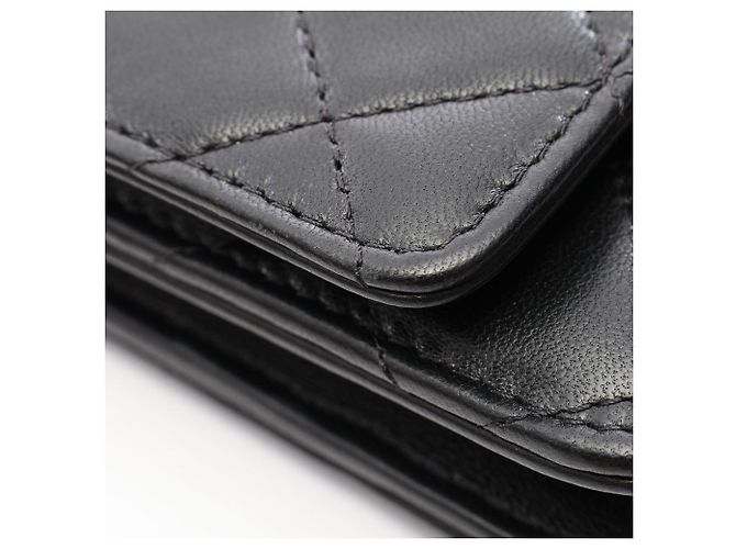 Borsa a tracolla Chanel Matelassé in pelle d'agnello nera Nero - vista 10