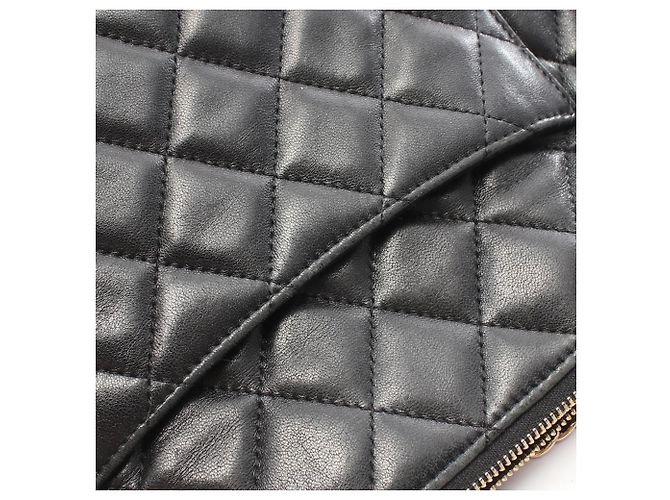 Borsa a tracolla Chanel Matelassé in pelle d'agnello nera Nero - vista 13