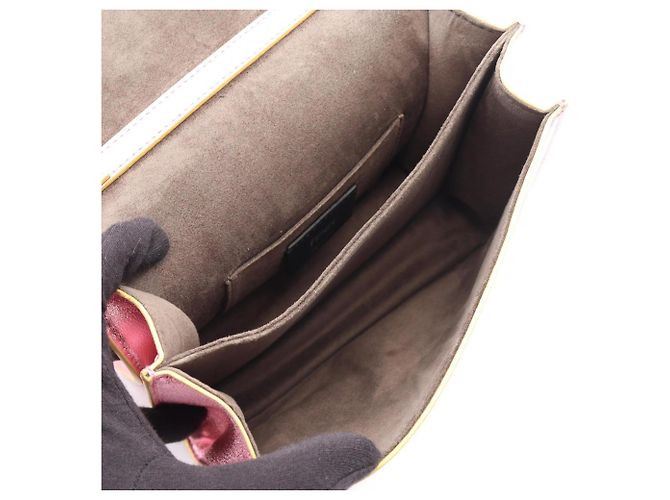 Borsa a tracolla Fendi Mini Kan I Metallic in rosa - vista 3