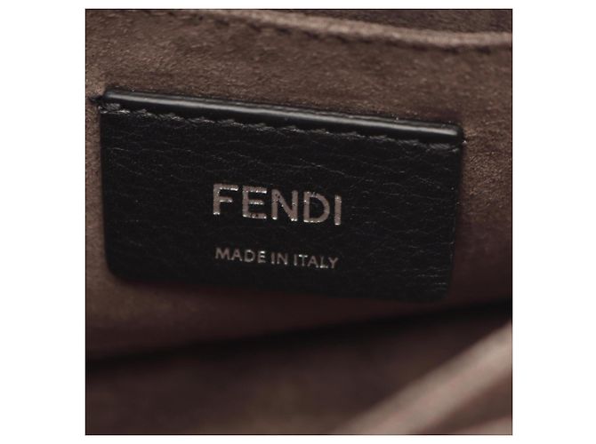 Borsa a tracolla Fendi Mini Kan I Metallic in rosa - vista 4