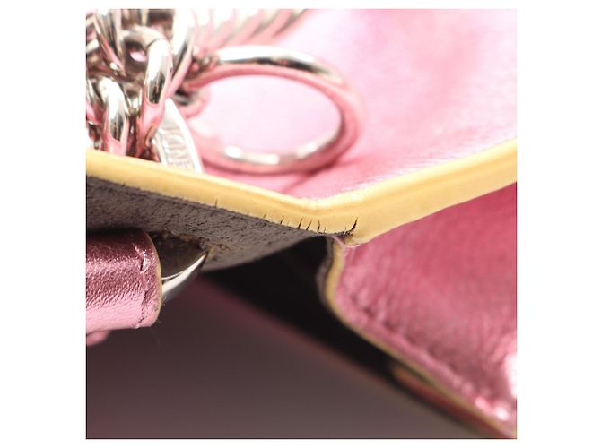 Borsa a tracolla Fendi Mini Kan I Metallic in rosa - vista 5