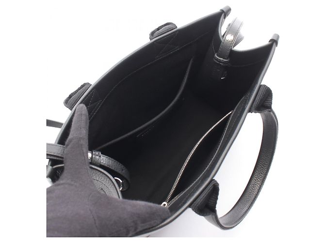 Everyday Balenciaga Tote Bag aus schwarzem Leder mit Hardware - Ansicht 3