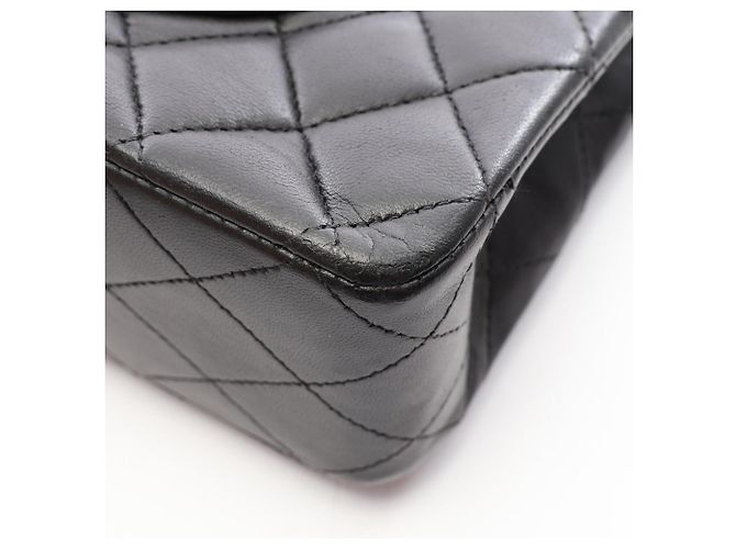 Borsa a tracolla Chanel Matelassé Double Flap Nero - vista 13