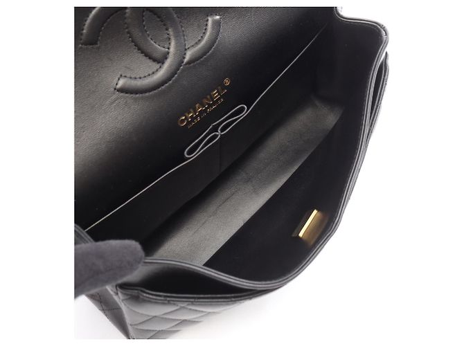 Borsa a tracolla Chanel Matelassé Double Flap Nero - vista 3