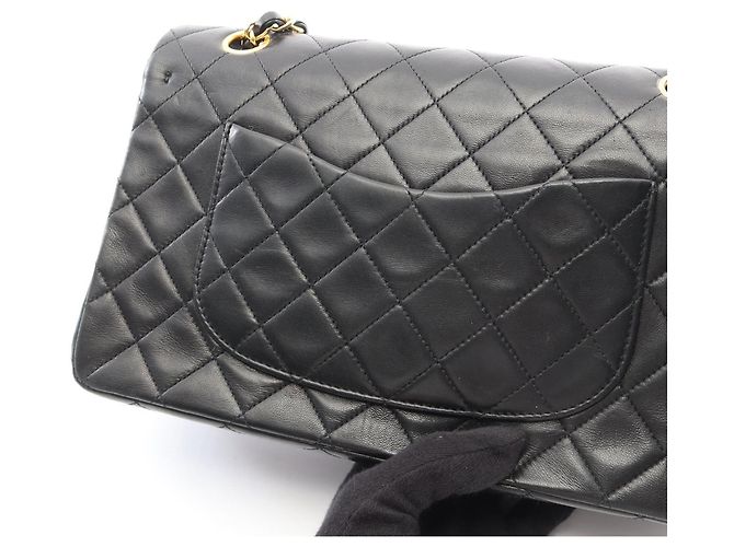 Borsa a tracolla Chanel Matelassé Double Flap in pelle d'agnello nera Nero - vista 11