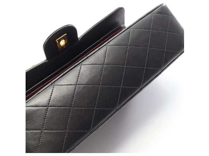 Borsa a tracolla Chanel Matelassé Double Flap in pelle d'agnello nera Nero - vista 8