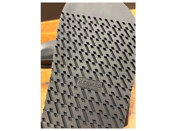 Sandali Hermès Chypre in pelle nera - 38 Nero - vista 3