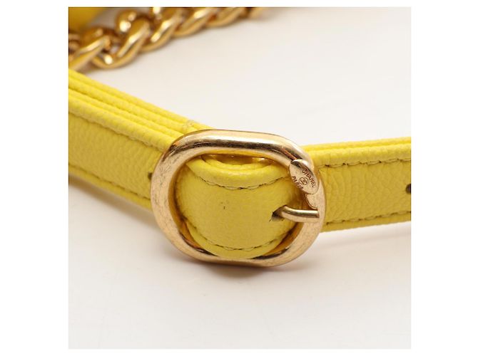 Piccola borsa vanity Chanel Matelassé Giallo - vista 10