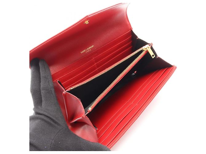 Yves Saint Laurent Bi-fold Langbeutel aus rotem Leder - Ansicht 3