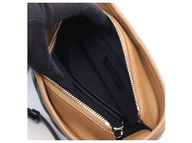 Borsa a tracolla Chanel Gabrielle de Small Hobo Nero Beige Verde - vista 3