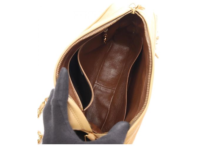 Bolso de hombro Chanel Coco Mark Matelassé Beige - vista 3