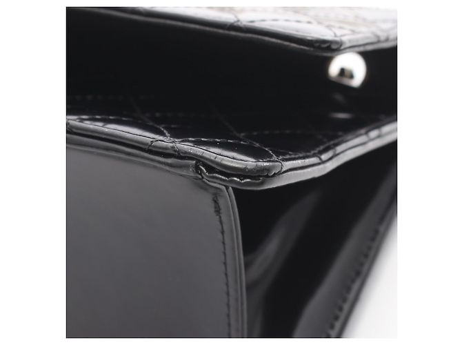 Borsa a tracolla Chanel Matelassé in pelle verniciata nera Nero - vista 11