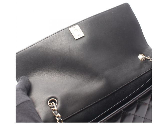 Borsa a tracolla Chanel Matelassé in pelle verniciata nera Nero - vista 7