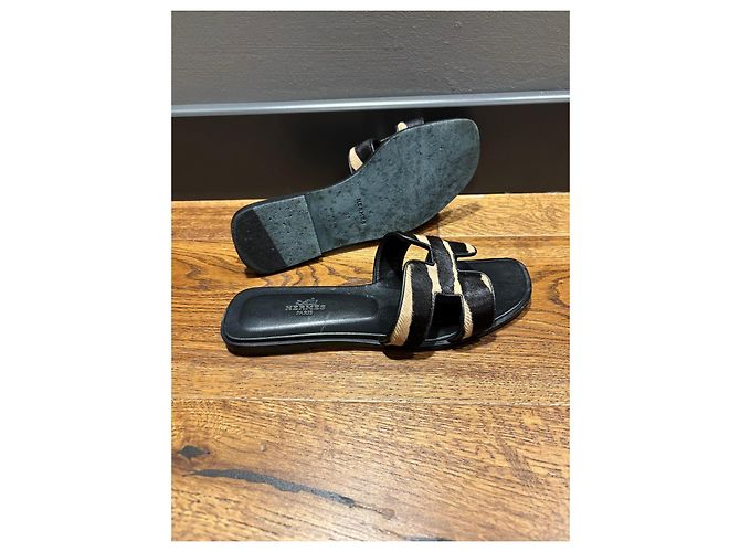 Hermès Oran Sandali in pelle di vitello stampa zebra Nero - vista 6