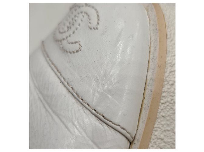 Stivaletti stringati in pelle bianca CHANEL 'Ready Steady' 37.5 Usati - vista 6