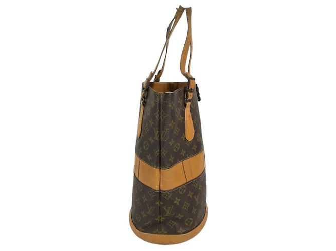 Bolso Louis Vuitton Monogram Bucket GM Castaño - vista 5