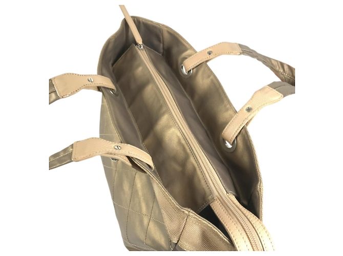 Saco Tote Chanel Paris Biarritz MM Dourado - vista 11