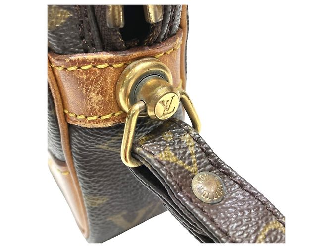 Bolso de Mano Louis Vuitton Marly Dragonne PM Castaño - vista 7