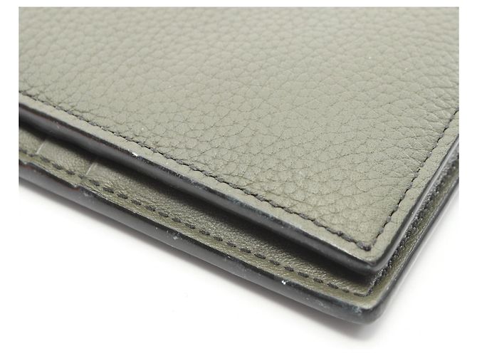 Christian Dior Dior CD Icon Bi-fold Wallet Khaki - view 8