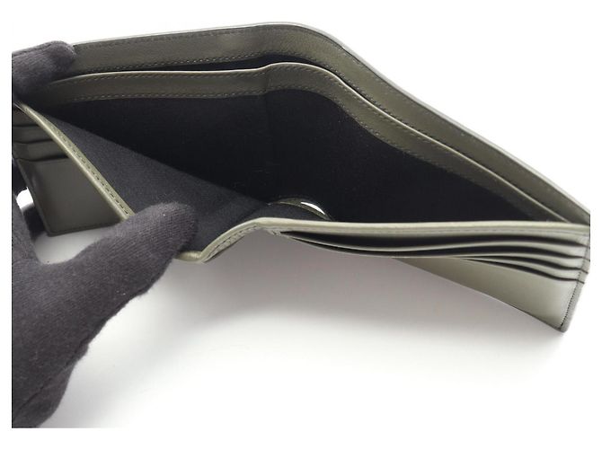 Christian Dior Dior CD Icon Bi-fold Wallet Khaki - view 9