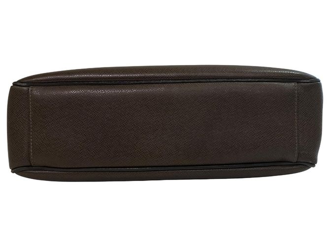 Bolsa Messenger Louis Vuitton Roman MM Marrom - vista 3