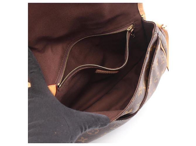 Borsa Louis Vuitton Menilmontant PM Marrone - vista 3
