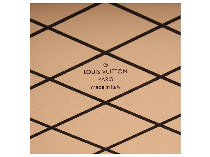 Borsa a tracolla Louis Vuitton Petite Malle Argento Bianco - vista 4
