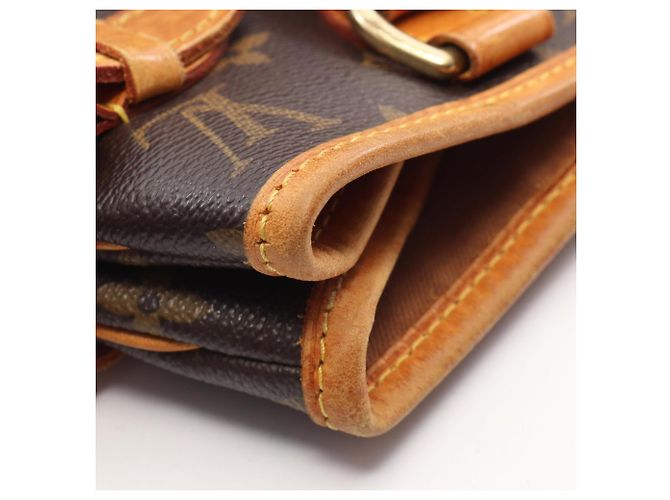 Saco Tote Vertical Louis Vuitton Batignolles Marrom - vista 7