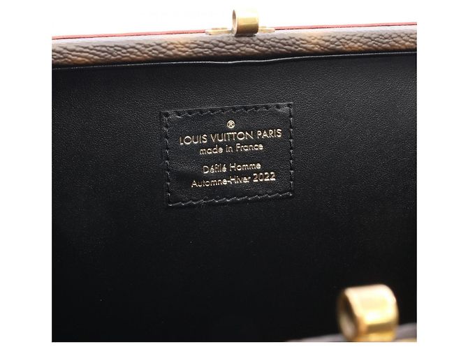 Louis Vuitton Monogram Shoulder Bag Brown - view 4